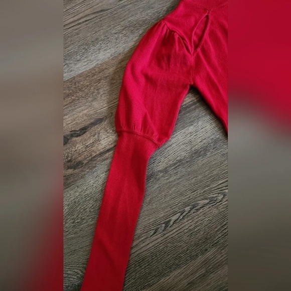 Nikka K Sweater - Picture 2 of 10